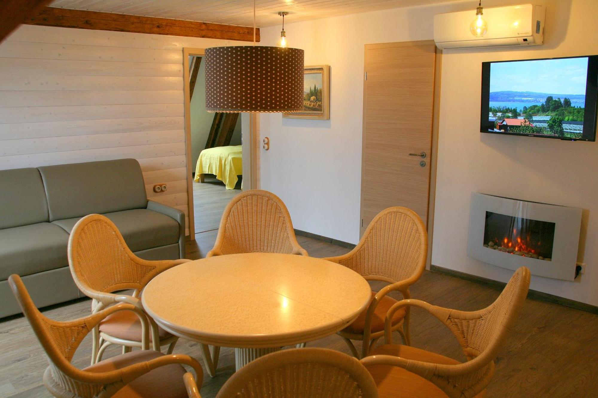 Waldvogel Ferienzimmer Klimatisiert Immenstaad am Bodensee Eksteriør bilde